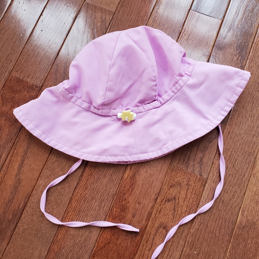 i Play. sun hat